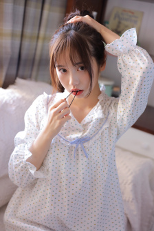 王妃水嫩冷王轻轻宠